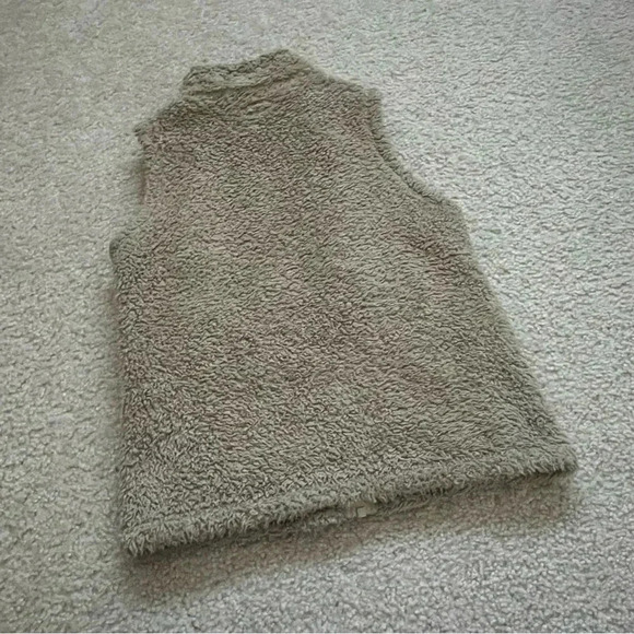 Patagonia Girls Los Gatos Vest Khaki Fleece Sz XL 14 Polyester Sty65490, - Picture 15 of 16